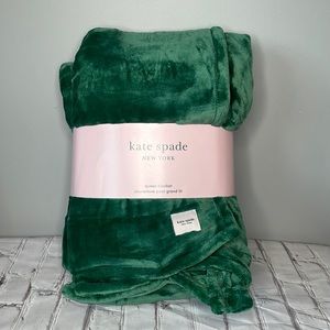 Kate Spade Queen Sized Soft Fleece Blanket